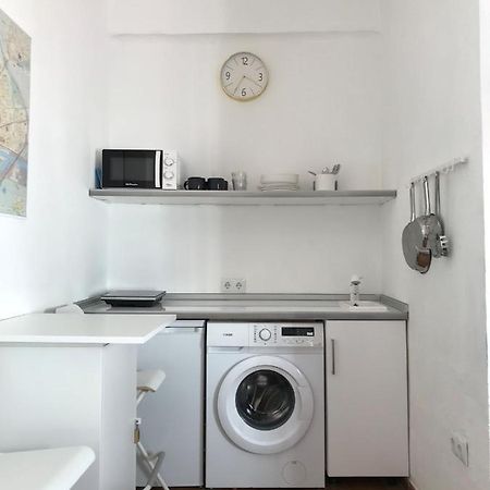 Ac Los Remedios Sevilla Exteriör bild